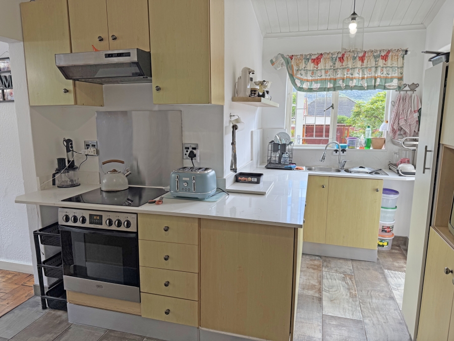 3 Bedroom Property for Sale in Fish Hoek Western Cape